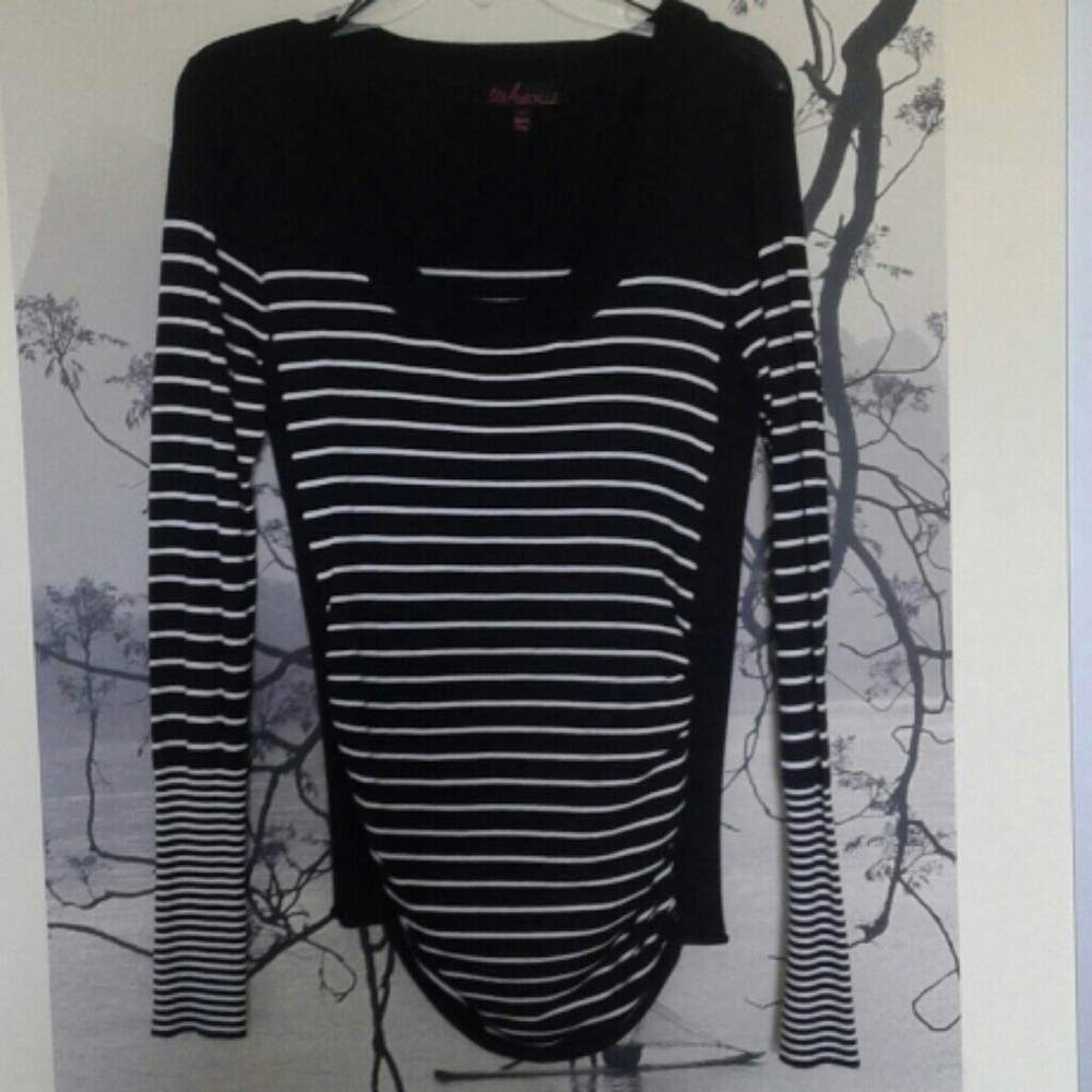 Black and white Sweater